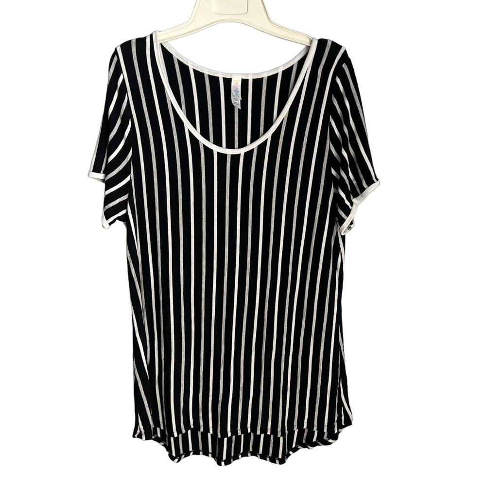 LulaRoe Classic Tee Shirt Top Size 2XL Preloved Gently Worn